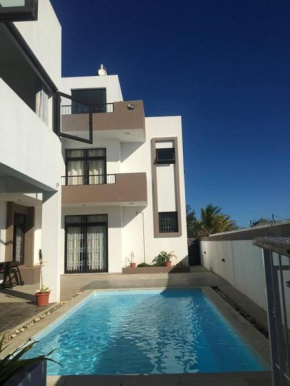 4-Bedroom Luxury house with Pool and A/C